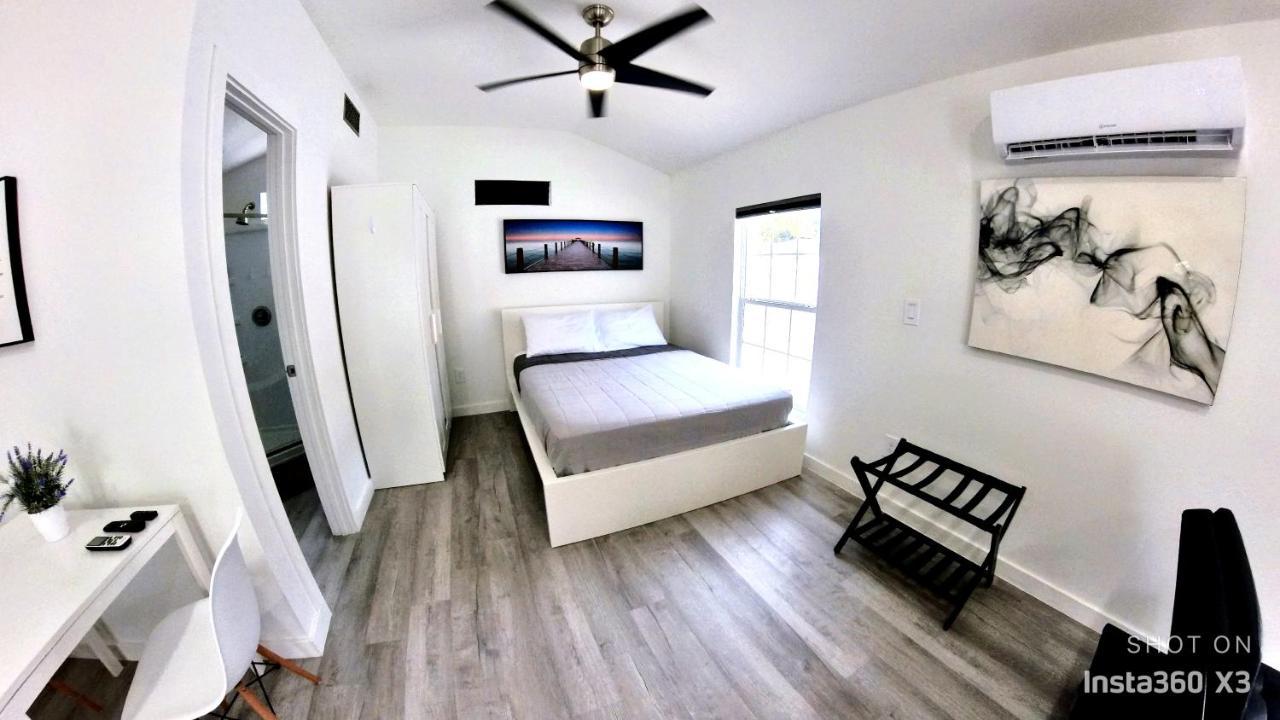 All Modern Studio With Private Entry & Parking. Brandon Eksteriør billede